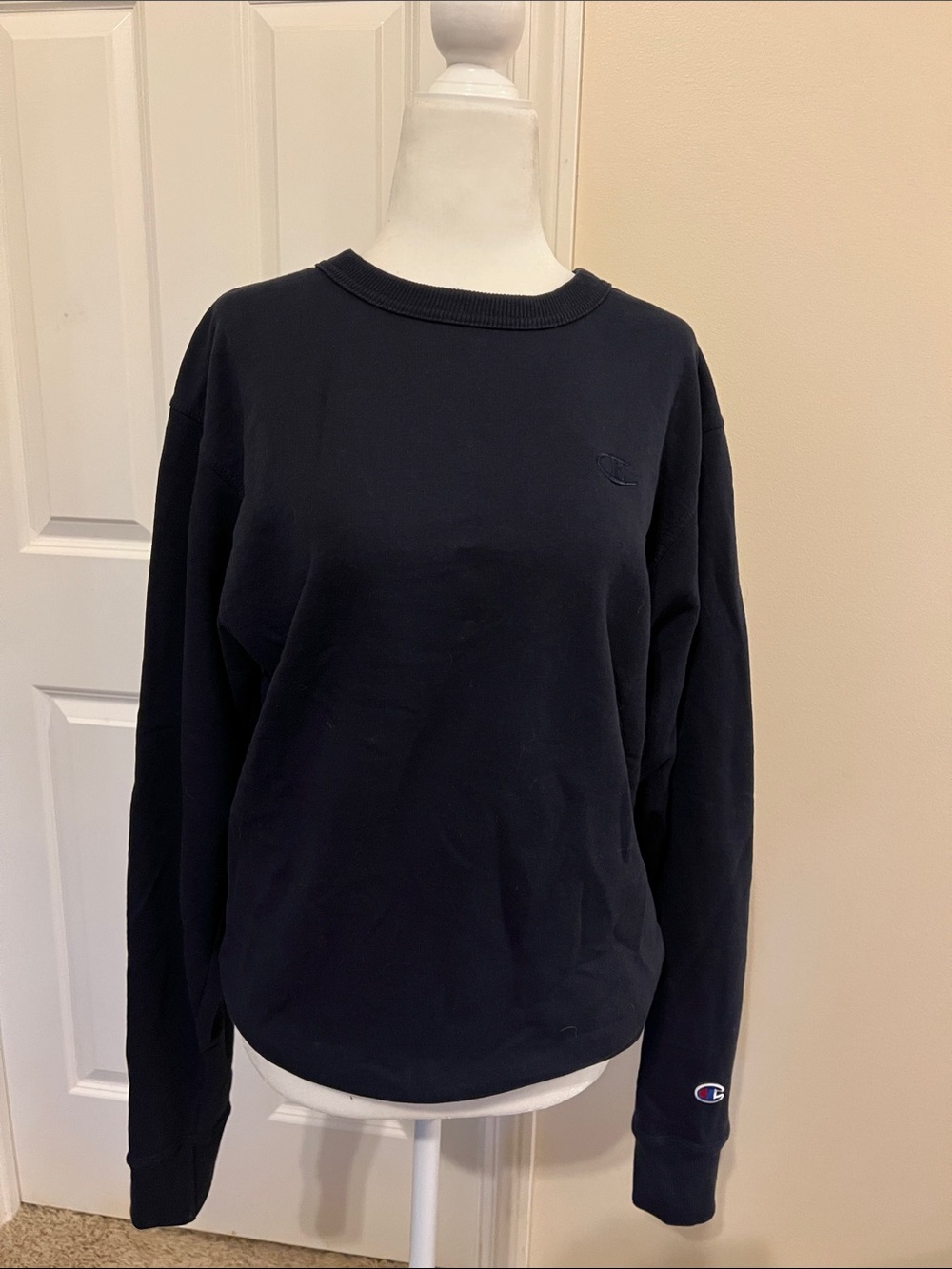 Champion Black Crewneck Pullover Sweatshirt